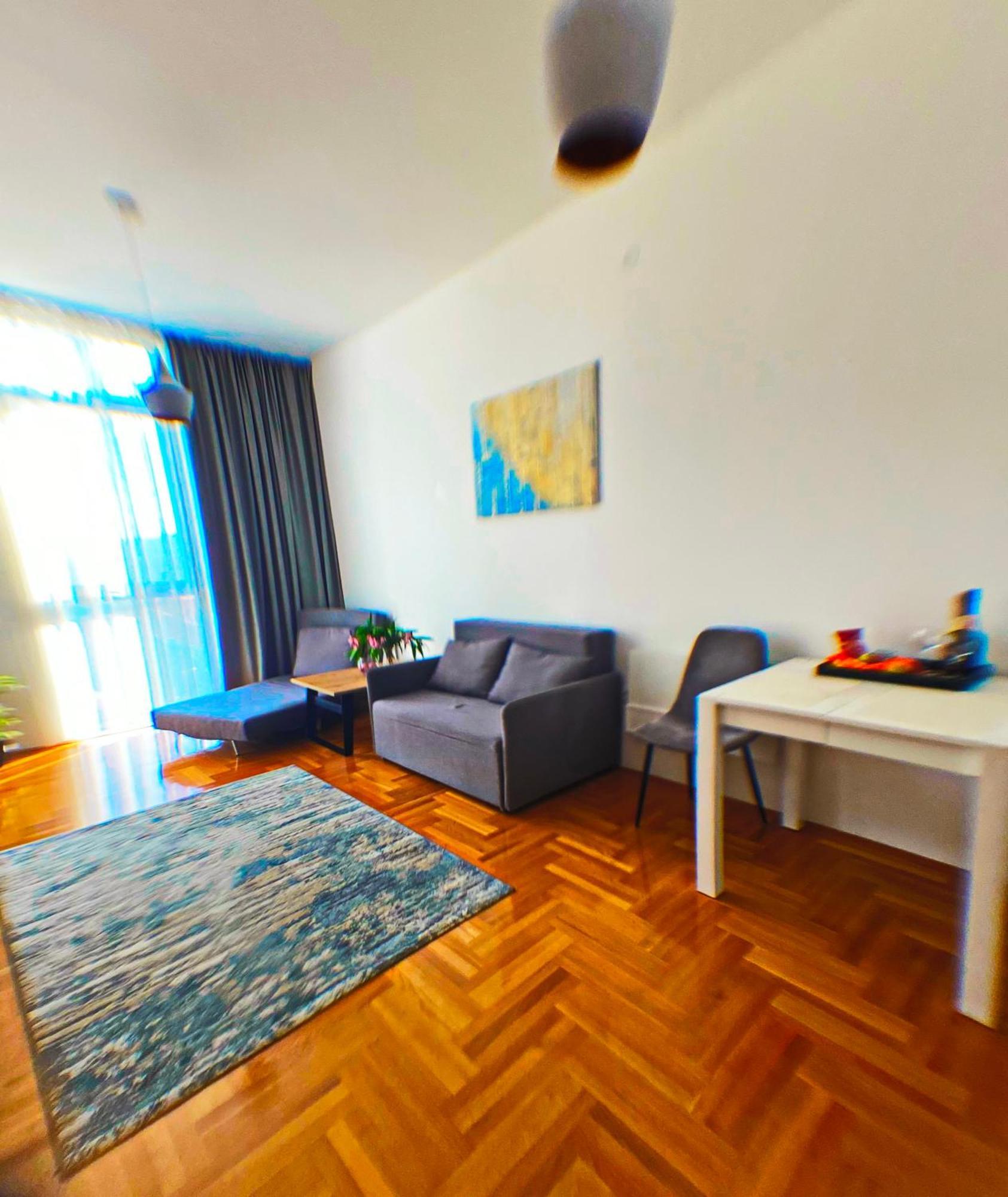 Apartment Sova Tivat Exterior foto